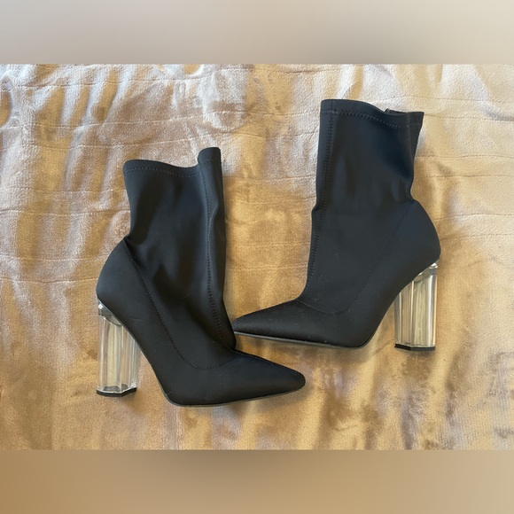 Pretty little thing black boots with clear block heel - Picture 1 of 2